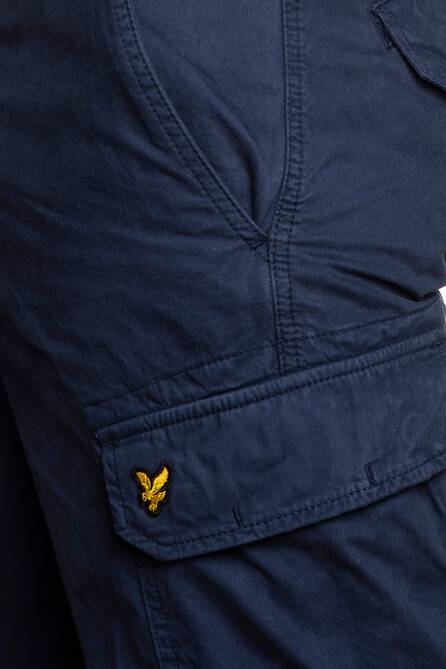 Lyle & Scott Wembley Cargo Shorts in Navy