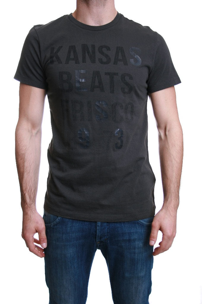 Lee Kansas Beats Printed T Shirt in Black Fade