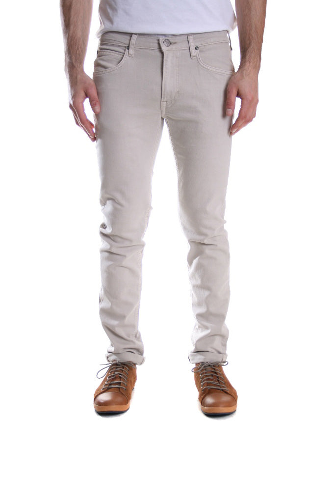 Lee Luke Slim Tapered Jeans in Chalk