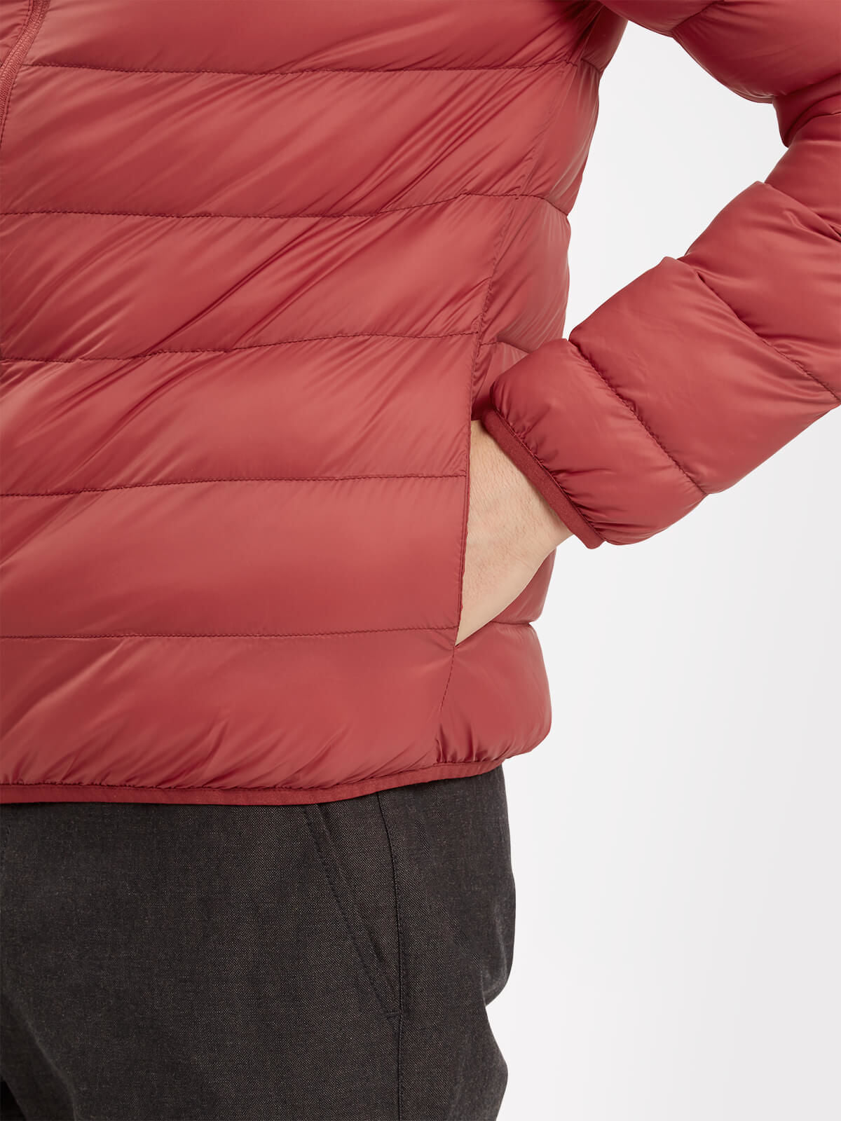 Lyle & Scott Quilted Puffer Jacket in Pomegranate